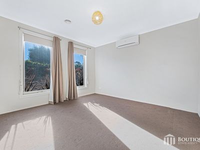 31 Adrian Drive, Pakenham