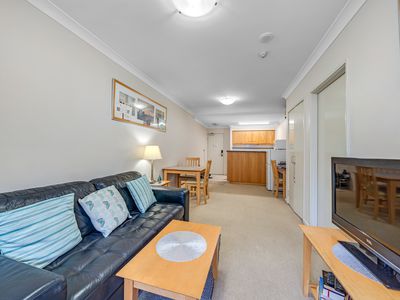 402 / 126 Mounts Bay Road, Perth