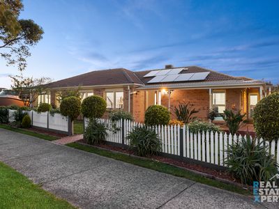 31 Hunt Club Boulevard, Cranbourne East