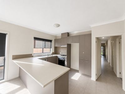7 Dylan Street, Tarneit