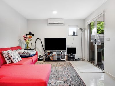 23 / 12 Close Avenue, Dandenong