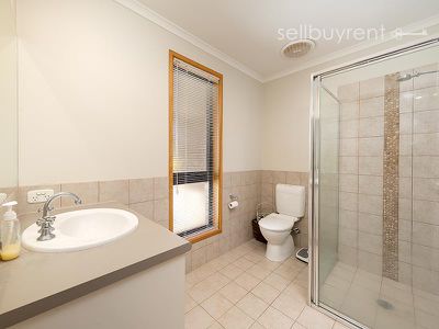 3 / 30 THORNEYCROFT AVENUE, Wodonga