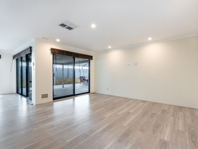 15 Jitarning Brace, Baldivis