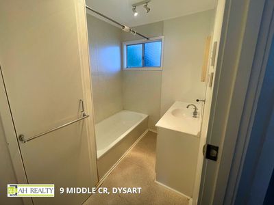 9 Middle Crescent, Dysart