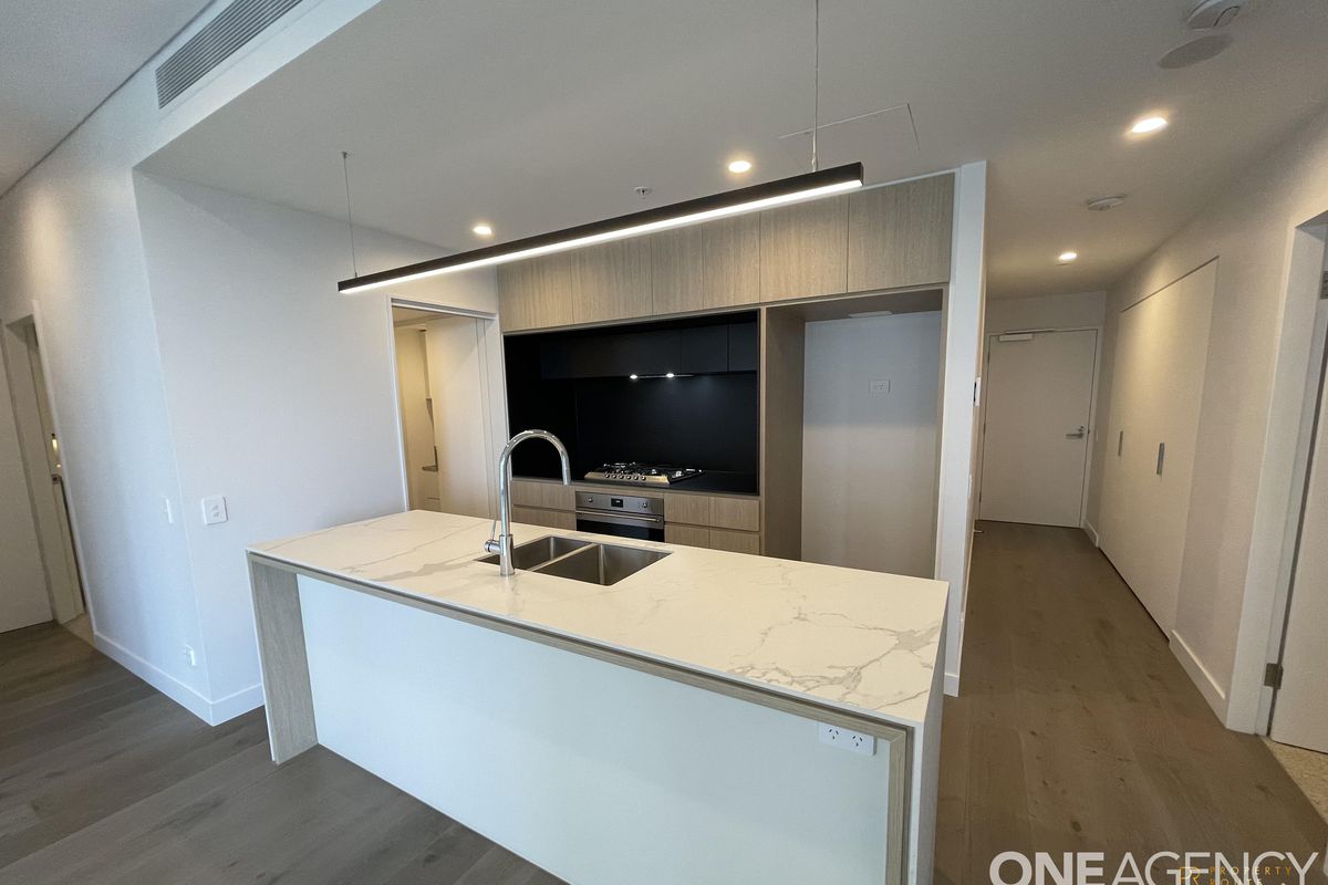 1601 / 8 Chambers Court, Epping