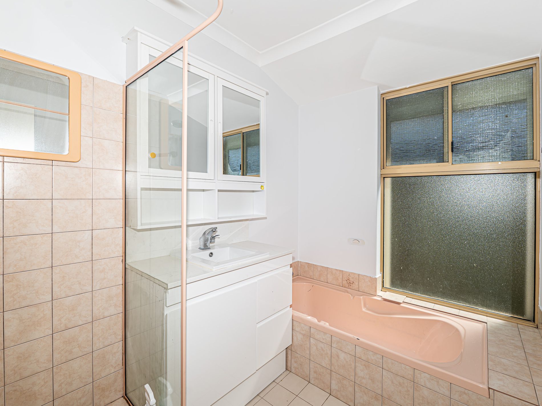 12 Carakine Grove, Thornlie