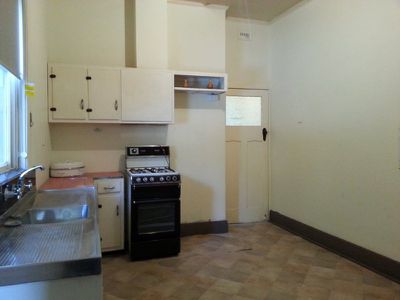 28 Orchard Avenue, Everard Park