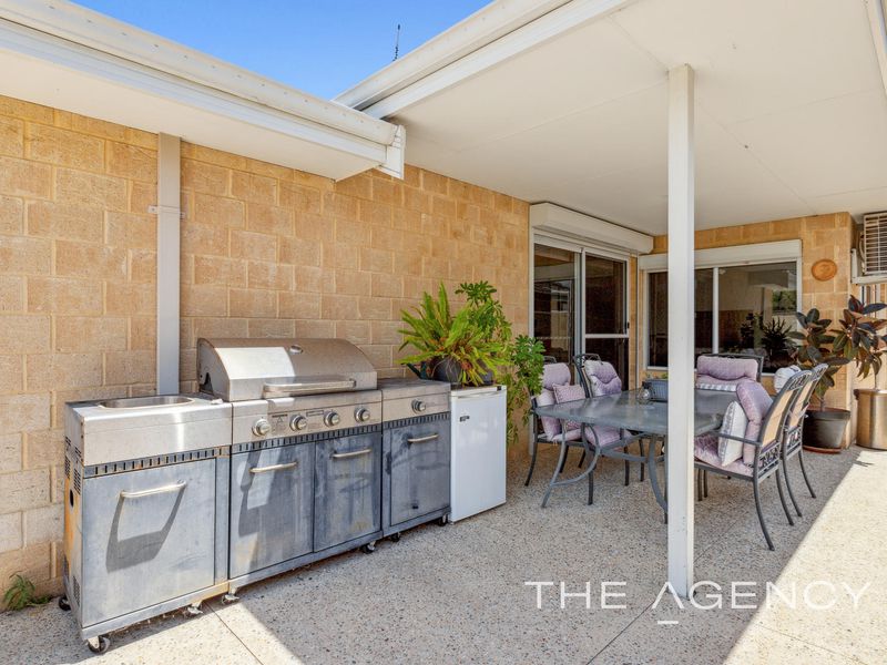 30 Hayeswater Circuit, Waikiki