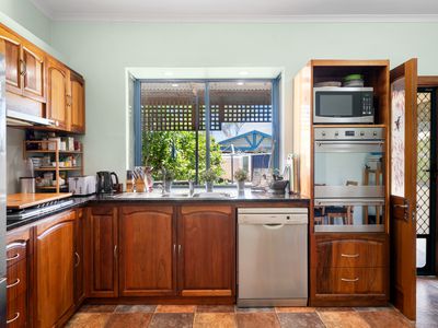 3 Kyarra Street , Taperoo