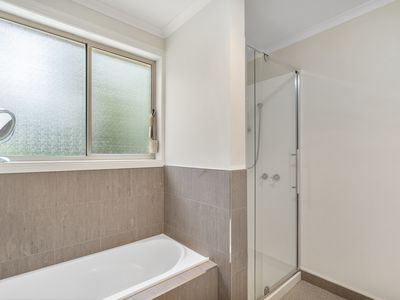 2 / 14 Longley Court, Glenorchy