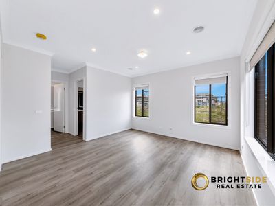37 Dalhalla Circuit, Clyde North