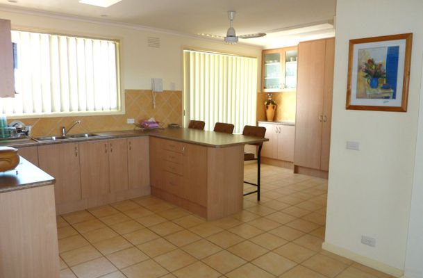 3 Finlay Close, Gladstone Park