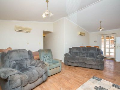 2 / 15 Rutherford Road, South Hedland
