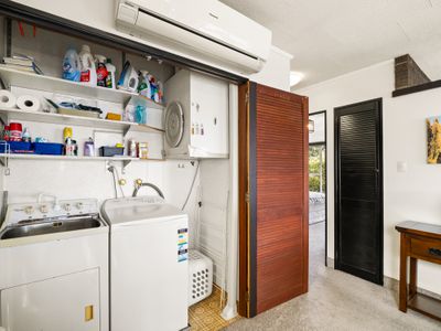 62 Easther Crescent, Kew