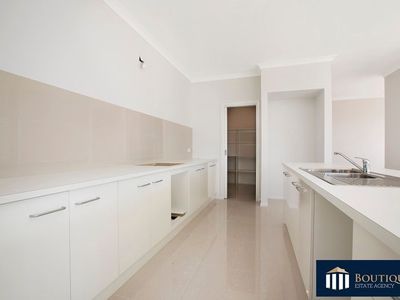 34 Canmore Street, Cranbourne East