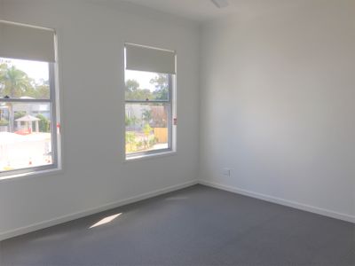 16 / 20 Careel Close, Helensvale