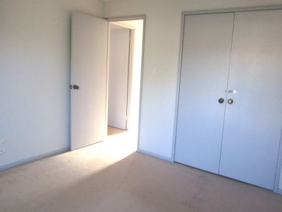 8 / 5 Commerce Drive, Warilla