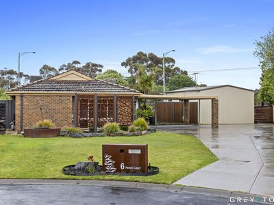 6 Helen Court, Melton West