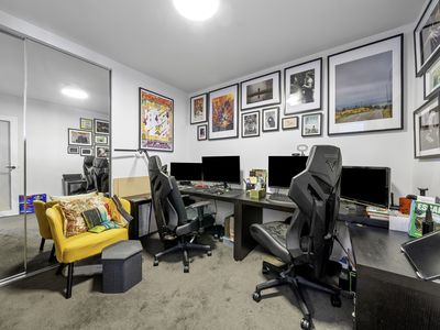 909B / 8 Grosvenor Street, Abbotsford