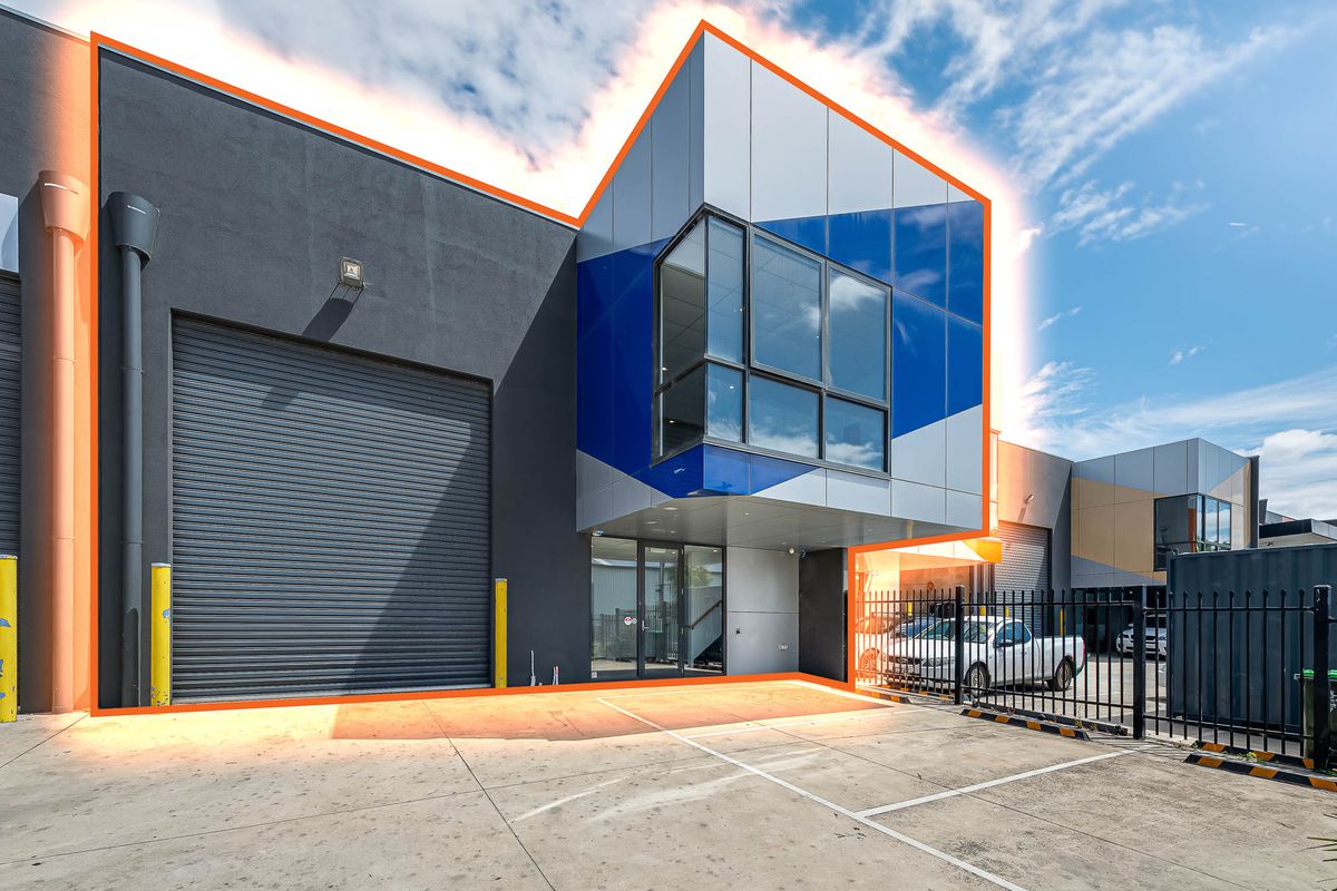 2 / 17 Churchill Street, Williamstown North