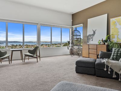 35 Valley Street, West Hobart