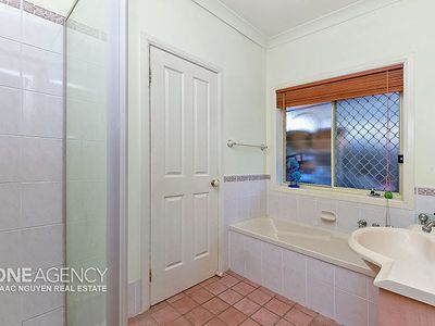 14 Medici Place, Forest Lake