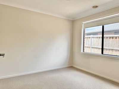 27 Bursa Drive, Wyndham Vale