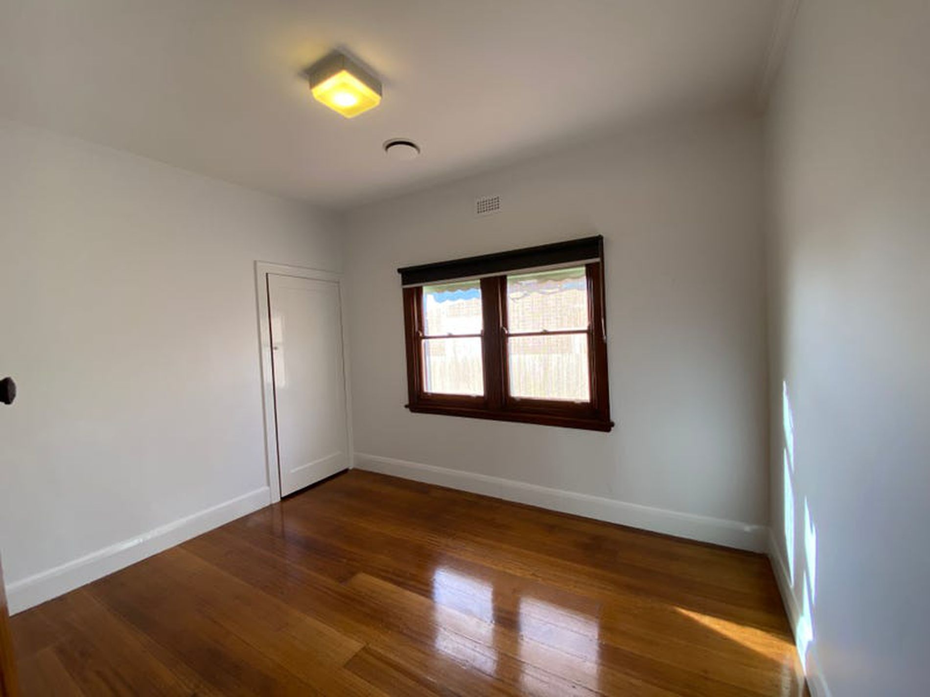 8 Clonard Avenue, Geelong West