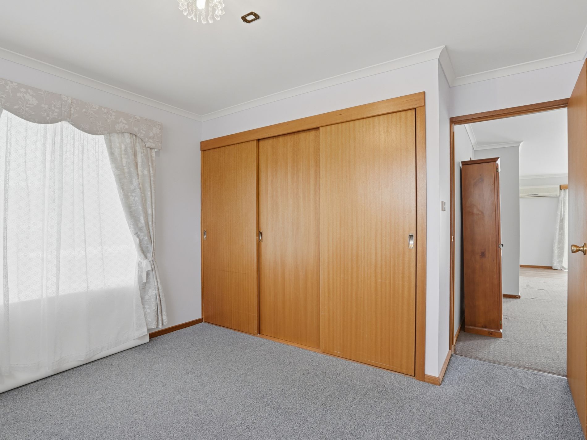 42 Badajos Street, Ross