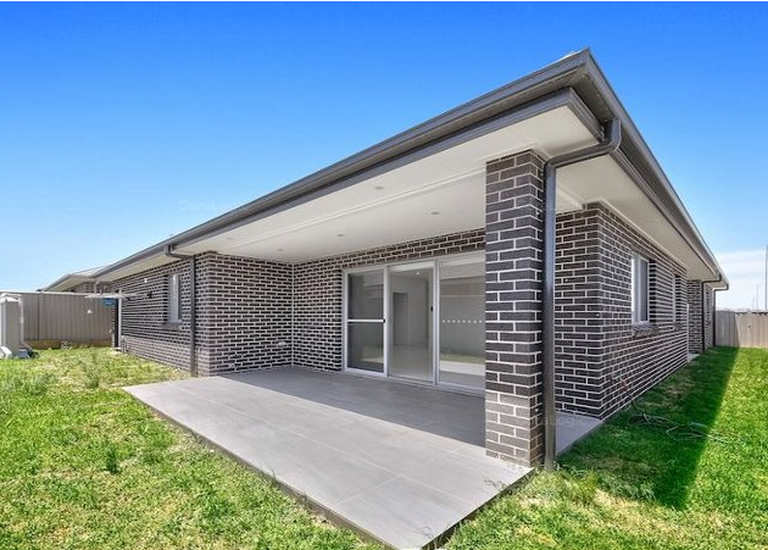 21 Kale Road, Spring Farm