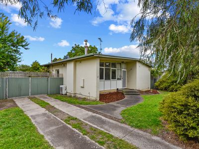 1 Degaris Street, Millicent