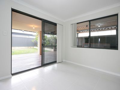 44 Enkindle Lp, Baldivis