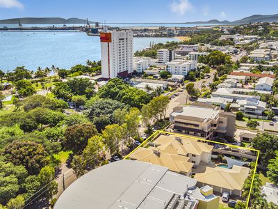6 / 92 Mitchell Street, North Ward