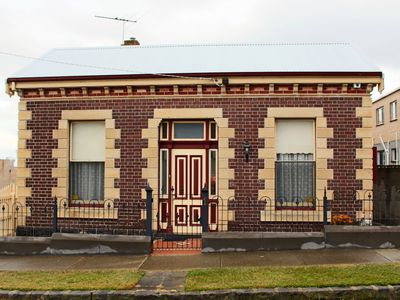 1 Raglan Street, Newtown