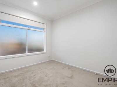 6 Portobello Boulevard, Clyde North