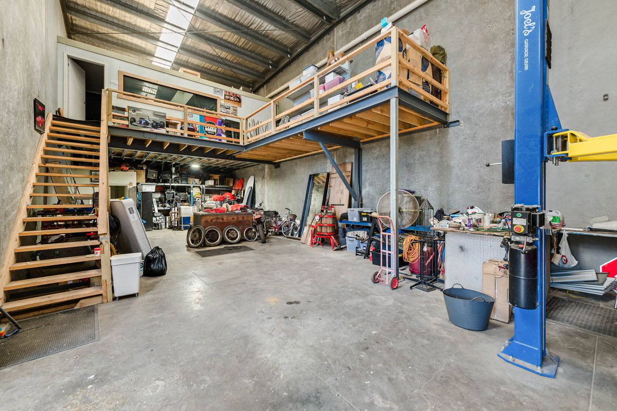 17 / 4 Weddel Court, Laverton North