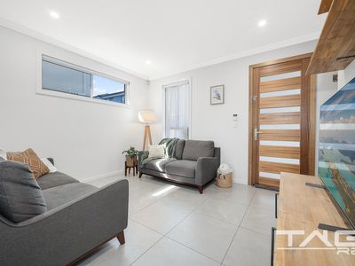 2 / 75-77 Adelaide Street, Oxley Park