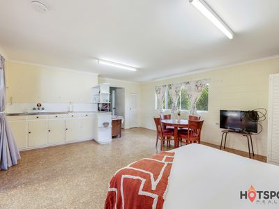 18 Hurst Street, Walkervale