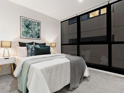 505 / 8 Sutherland Street, Melbourne