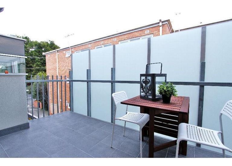 9 / 185 Auburn Road, Hawthorn East