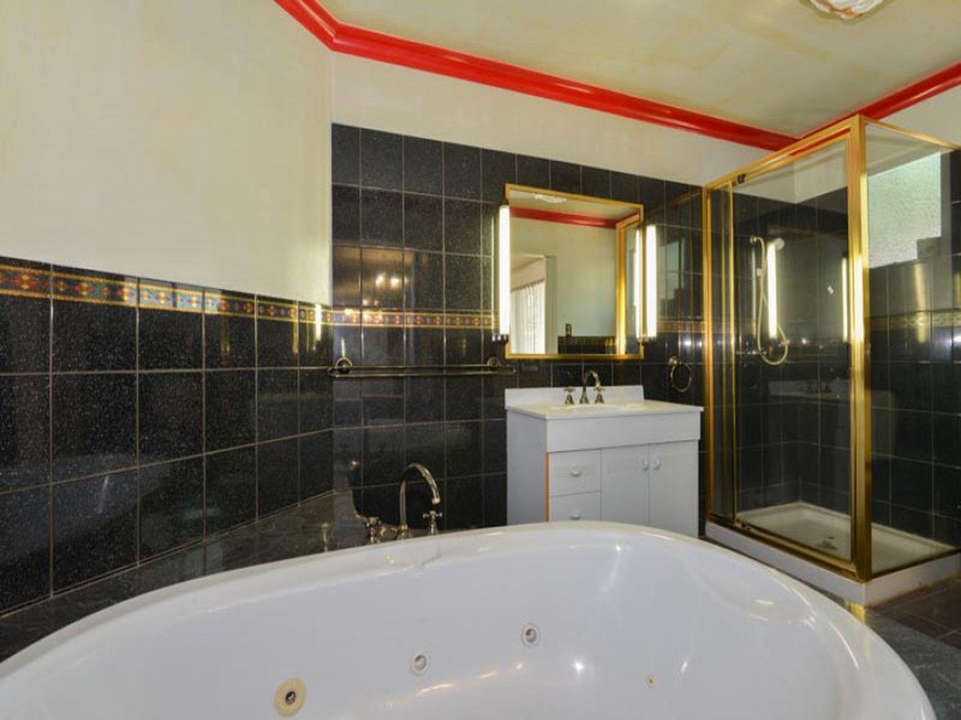 62 Federal Road, Boulder