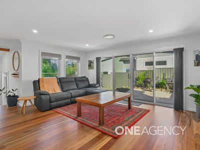 9a Mattes Way, Bomaderry