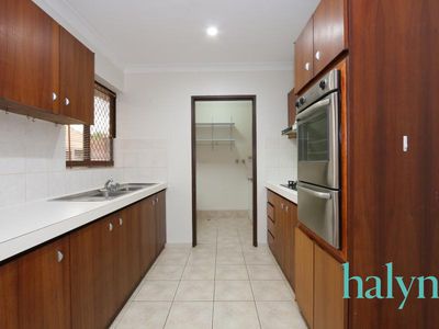 2 / 34 Henley Street, Como