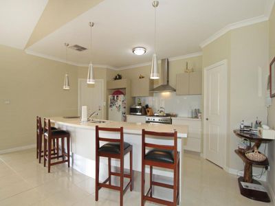 19 Gatacre Drive, Somerville