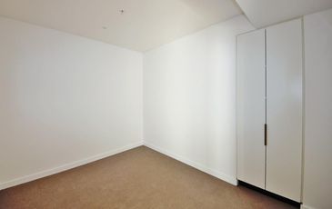 808 / 83 Harbour Street, Sydney