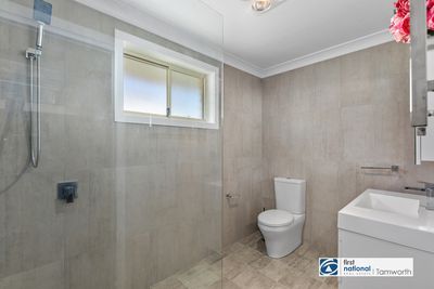 14 Valley Drive, Tamworth