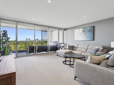 15 / 39-43 Bow River Crescent, Burswood