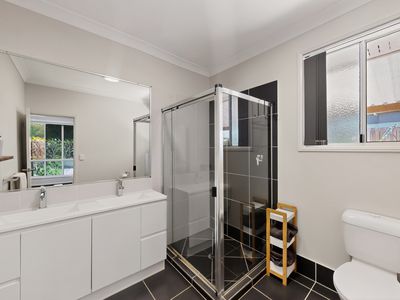 22 Ruwa Drive , Glass House Mountains