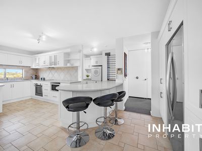 10W / 16 Kings Park Avenue, Crawley