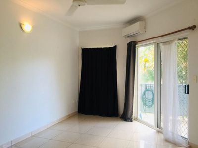 2 / 11 Chong Wee Avenue, Woolner